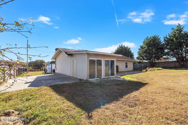 Property Photo: 673 Ross Drive TN 37725