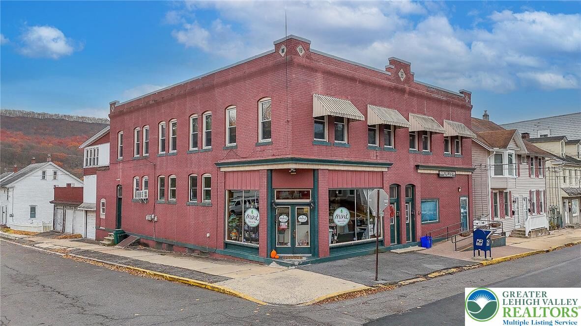 Property Photo:  432 Center Street  PA 18229 