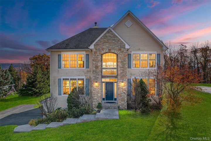 Property Photo: 12 Heather Ridge NY 10930