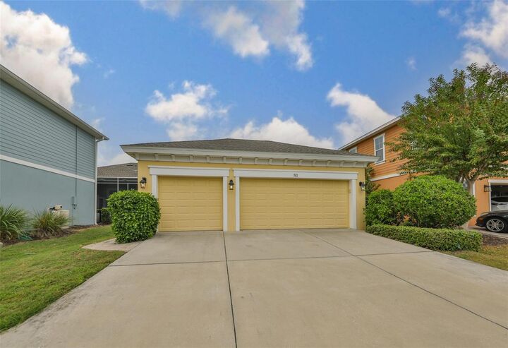 Property Photo:  511 Winterside Drive  FL 33572 