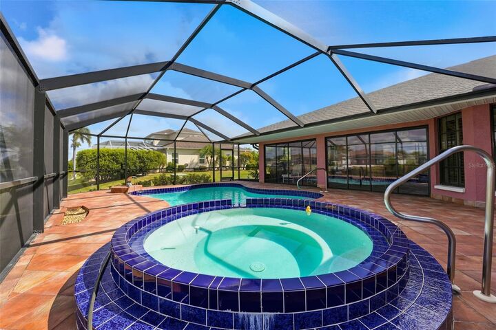 Property Photo: 7324 Kenwood Drive FL 34287