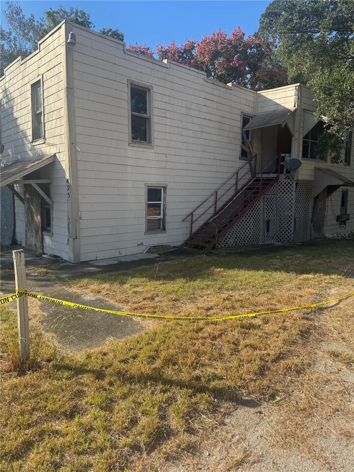 Property Photo: 425 Kissimmee Avenue FL 33853