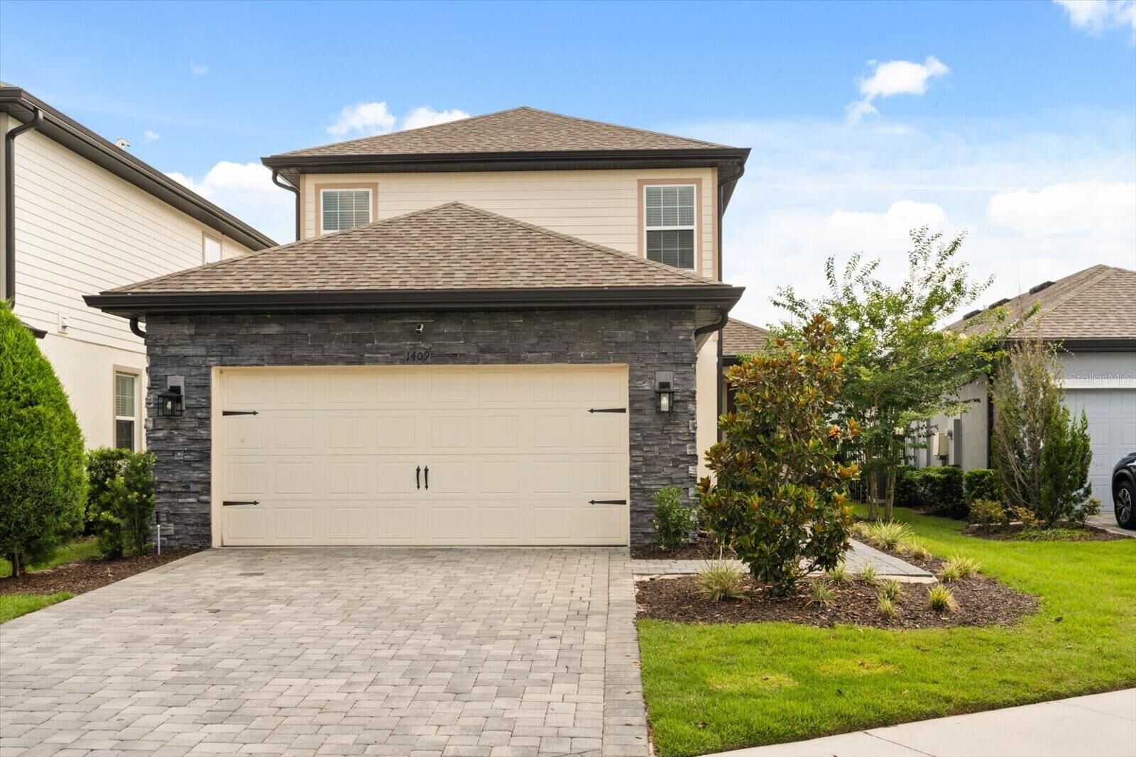 Property Photo:  1409 Bellamy Drive  FL 34747 