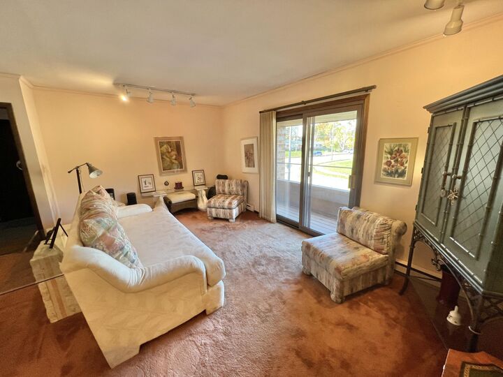 Property Photo: 3619 St Andrews Ct 201 WI 53405