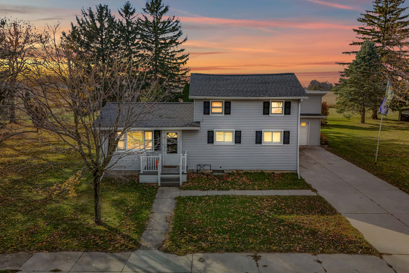 Property Photo:  220 Wesley Street  MI 49274 