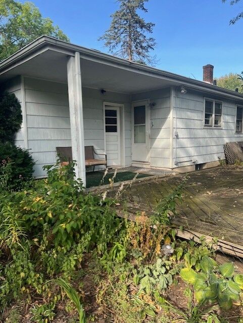 Property Photo:  2703 18th Avenue  IL 61108 