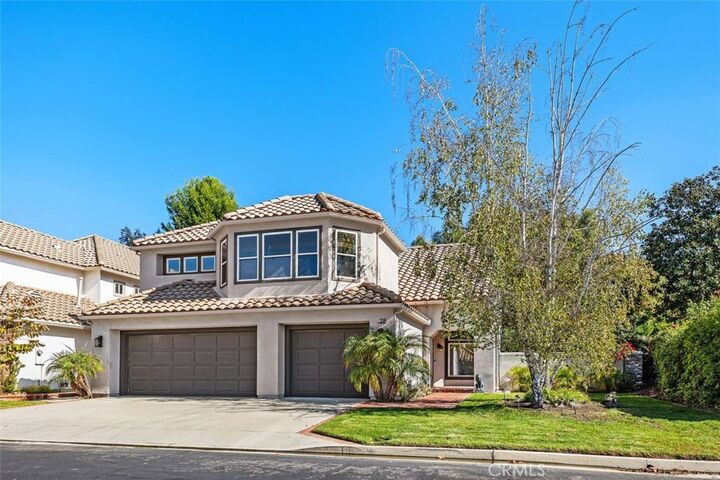 Property Photo:  28 Lawnridge  CA 92679 