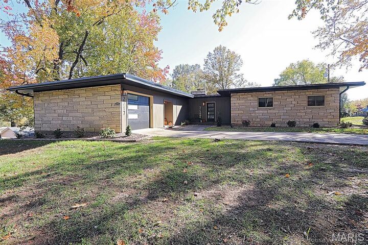 Property Photo:  2717 Jewel Drive  MO 63703 