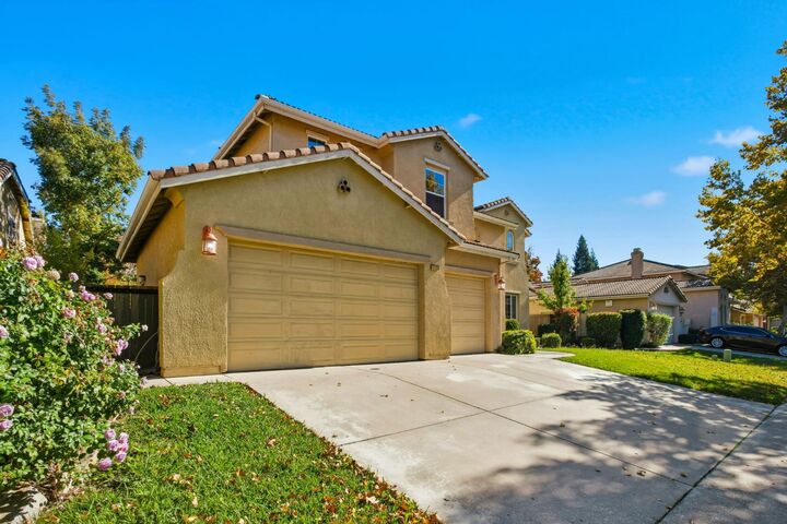 Property Photo: 1520 Danbrook Drive CA 95835