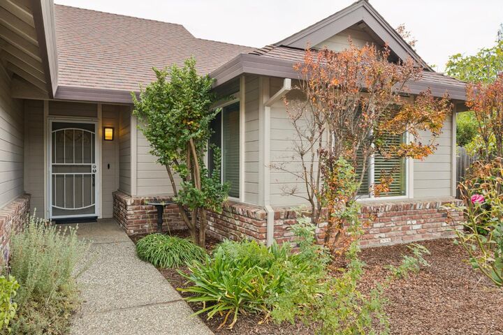 Property Photo: 231 Cimmaron Circle CA 95630