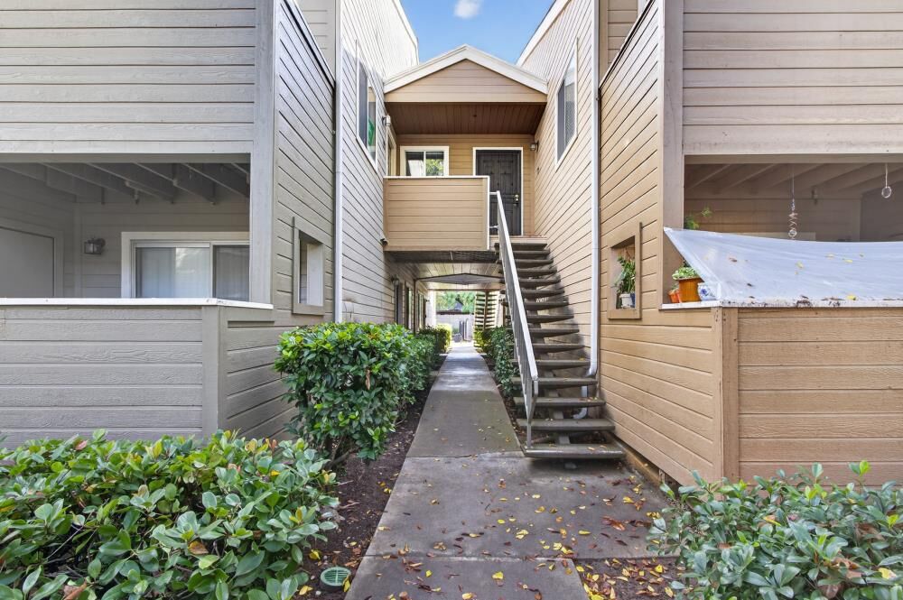 Property Photo:  1019 Dornajo Way 206  CA 95825 