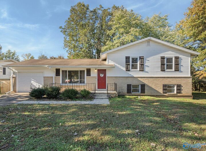 10000 Hogan Drive SE  Huntsville AL 35803 photo