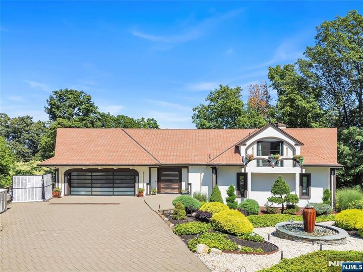 18 Fairview Drive  North Caldwell NJ 07006 photo