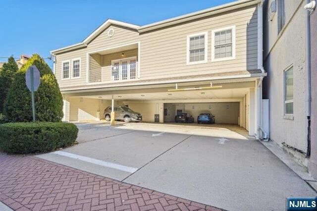 Property Photo:  683 Main Street 2  NJ 07601 