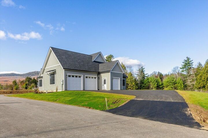 Property Photo: 18 Roberts Drive NH 03452