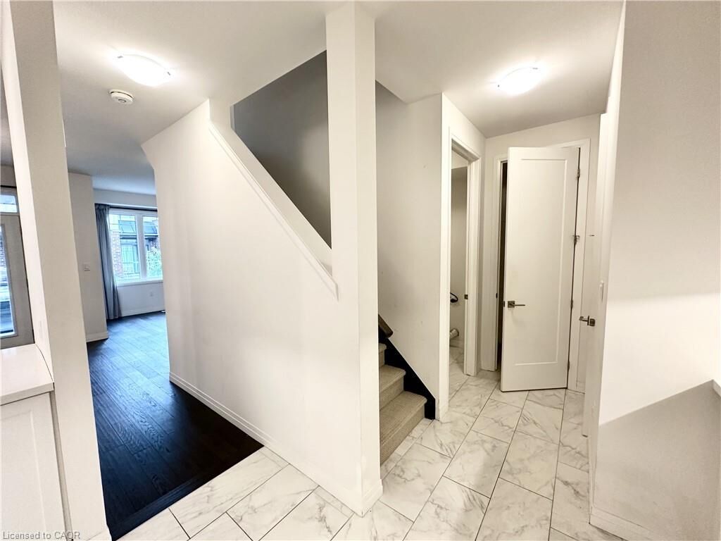 Property Photo:  16 Ritchie Lane  ON L9G 3K9 