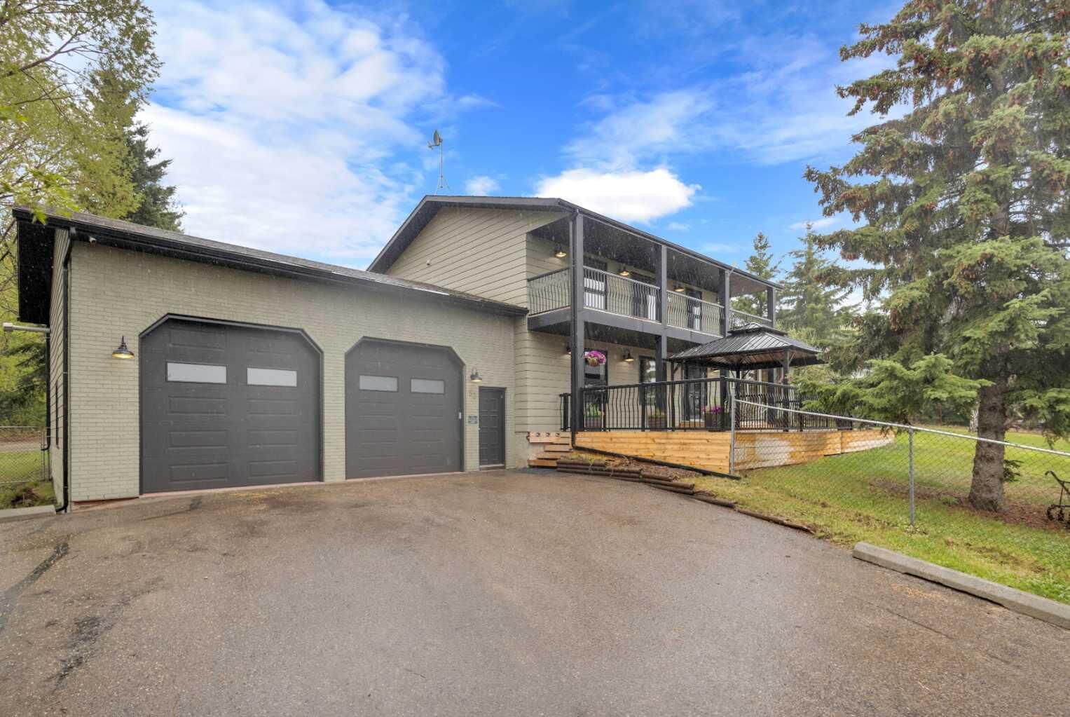 Property Photo:  37535 Range Road 265 53  AB T4E 1A7 
