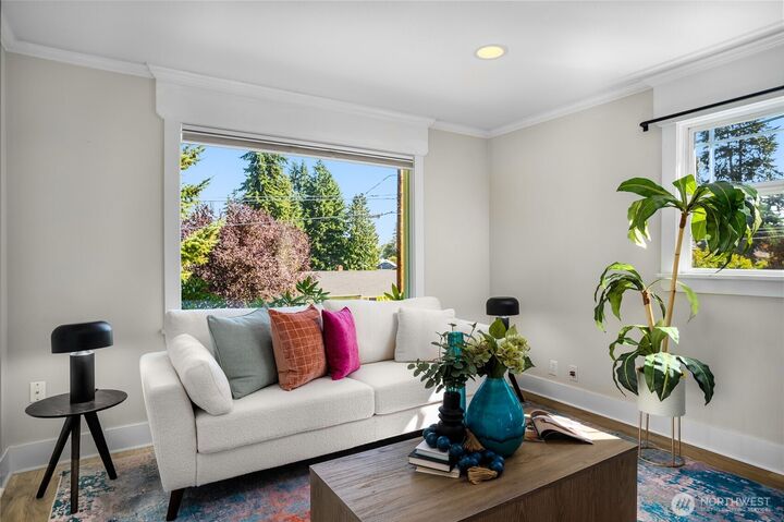 Property Photo: 5620 Wetmore Avenue WA 98203