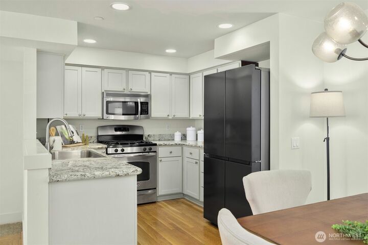 Property Photo:  5233  Russell Avenue NW A  WA 98107 