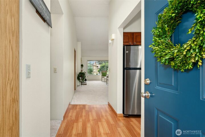 Property Photo: 12371 SE 41st Lane WA 98006