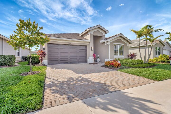 Property Photo:  11706 SW Oceanus Boulevard  FL 34987 