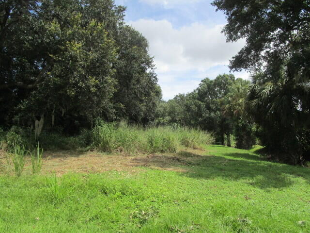 Property Photo:  1662 Sunport Road  FL 32958 