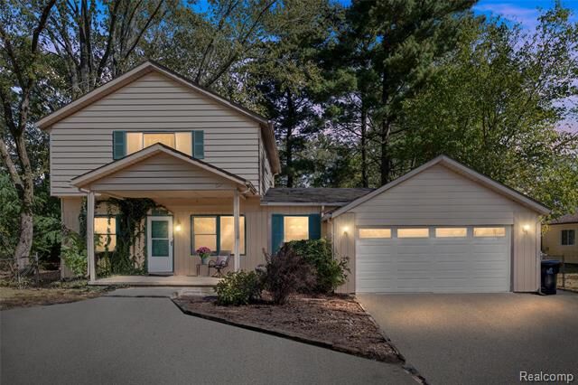 Property Photo: 21326 Flanders Street MI 48335