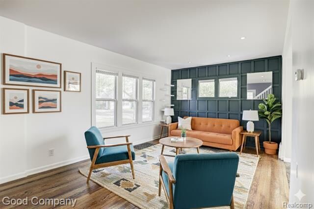 Property Photo: 374 E Hazelhurst Street MI 48220