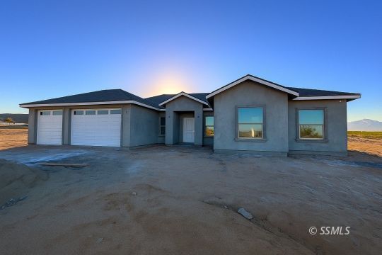 Property Photo:  1751 S Mahan St  CA 93555 