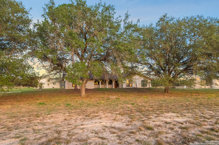 Property Photo: 510 Kelsey TX 78223