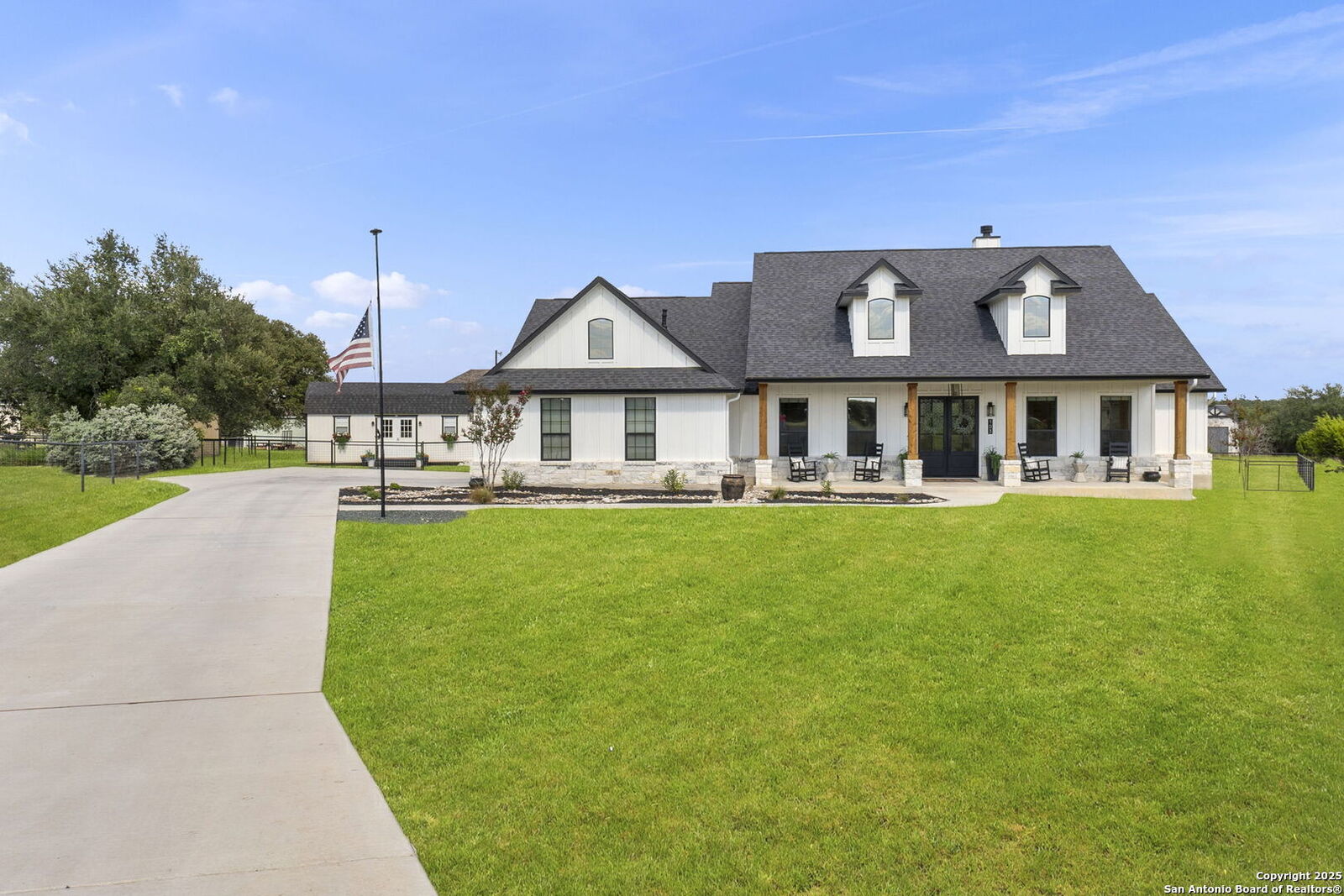 Property Photo:  103 Jacob Roberts  TX 78606 