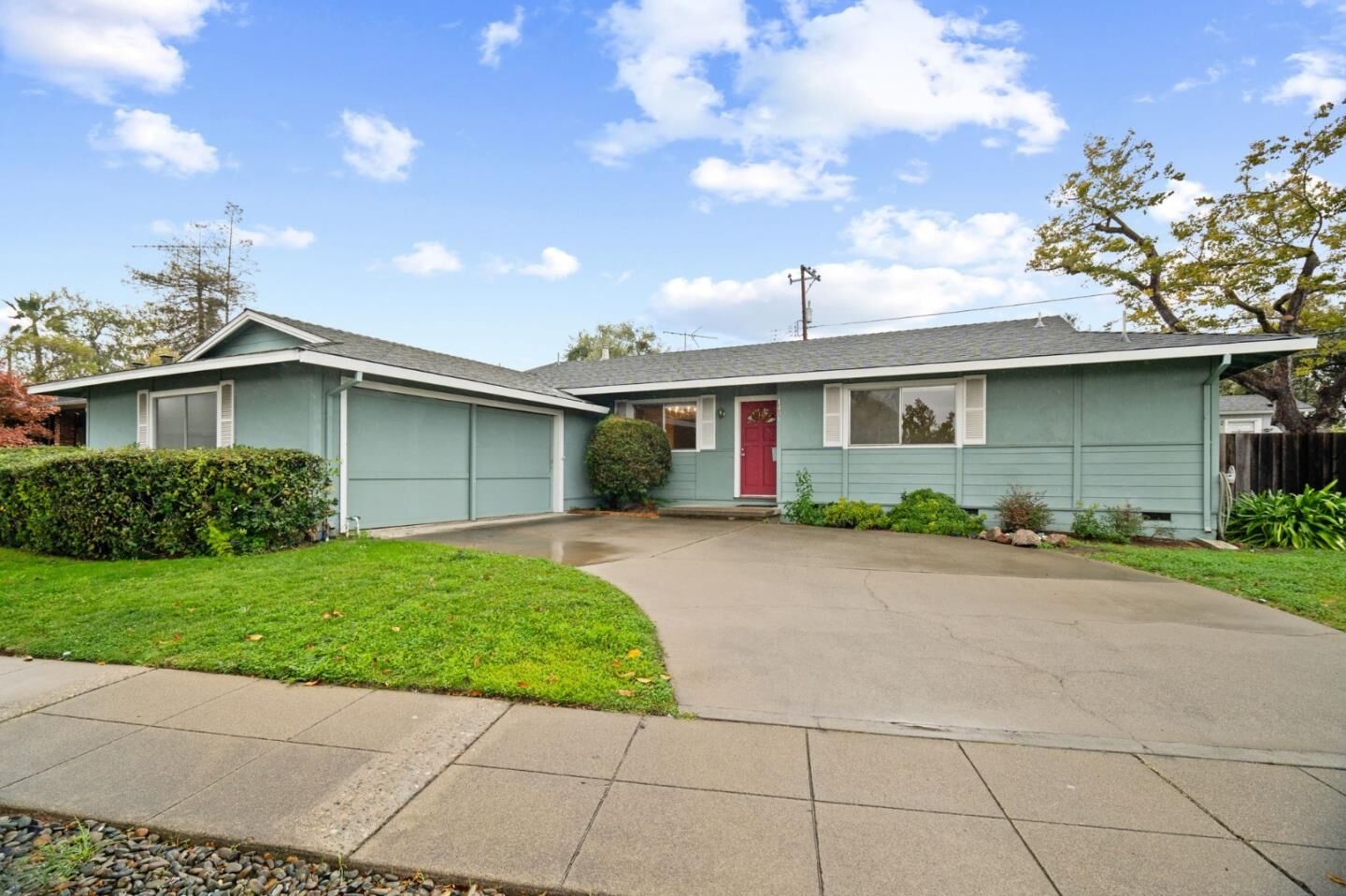 Property Photo:  1401 South Mary Avenue  CA 94087 