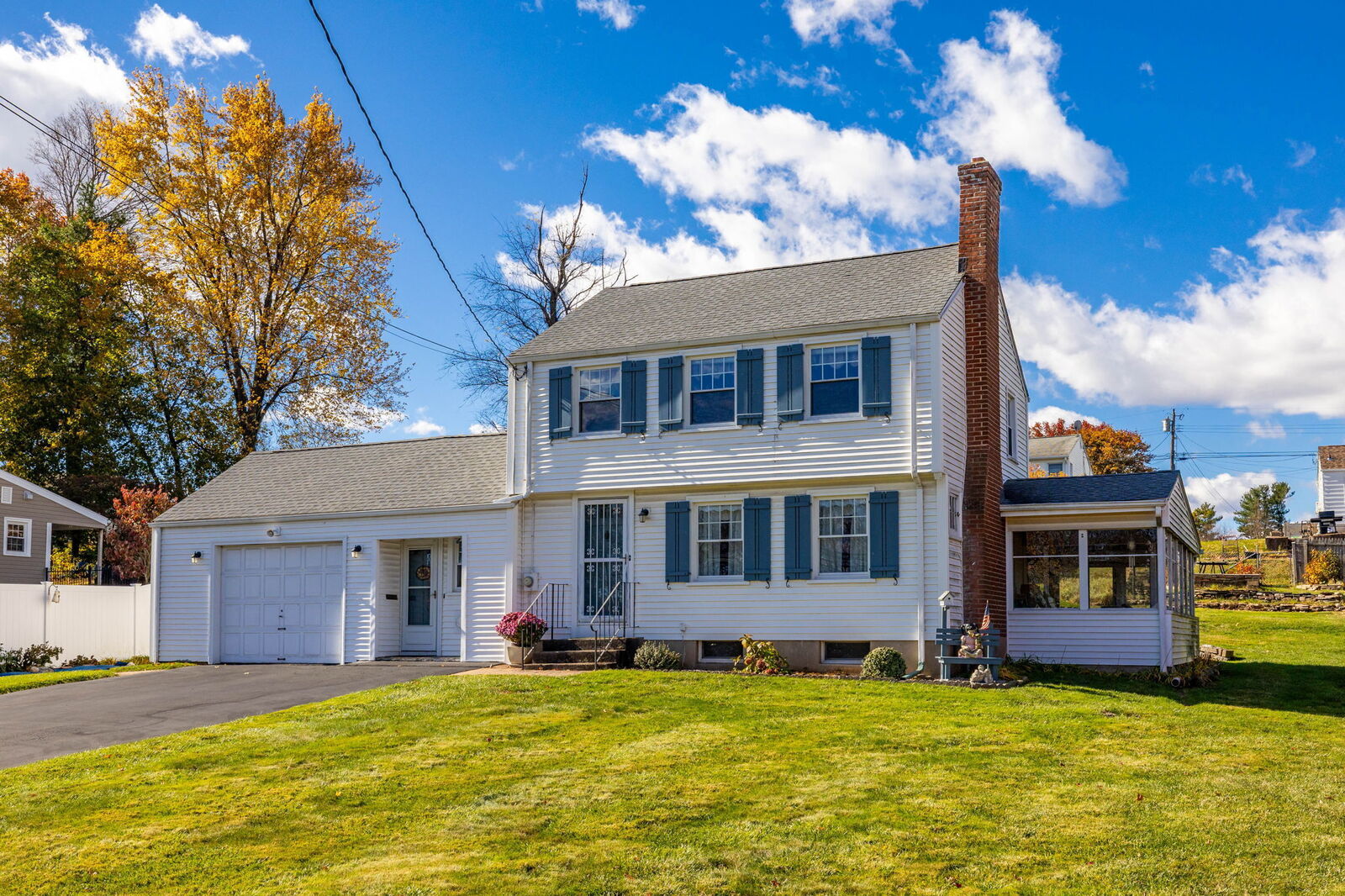 Property Photo: 231 Charter Road CT 06067
