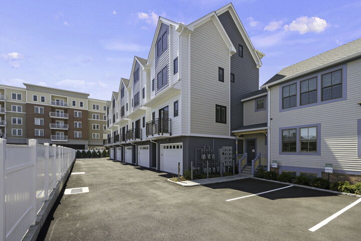 239 Henry Street #6  Stamford CT 06902 photo