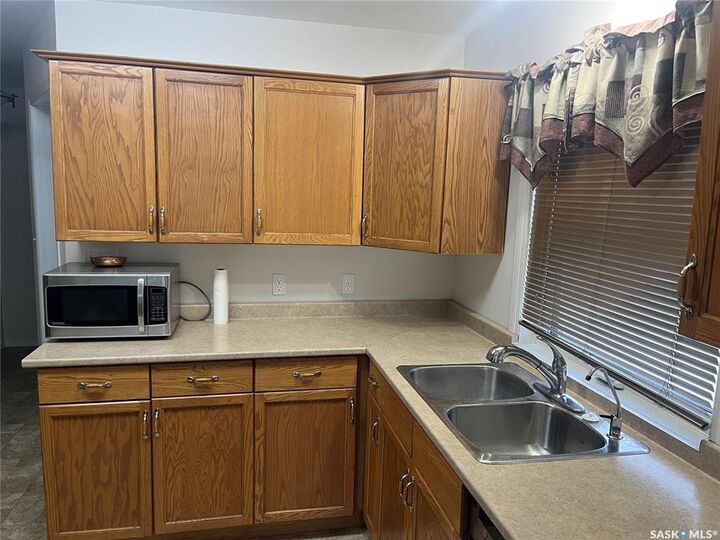 Property Photo:  530 5th Street NE  SK S0A 4J0 