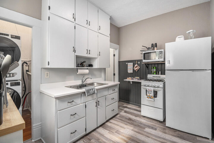 Property Photo: 209 1st Street IA 51559