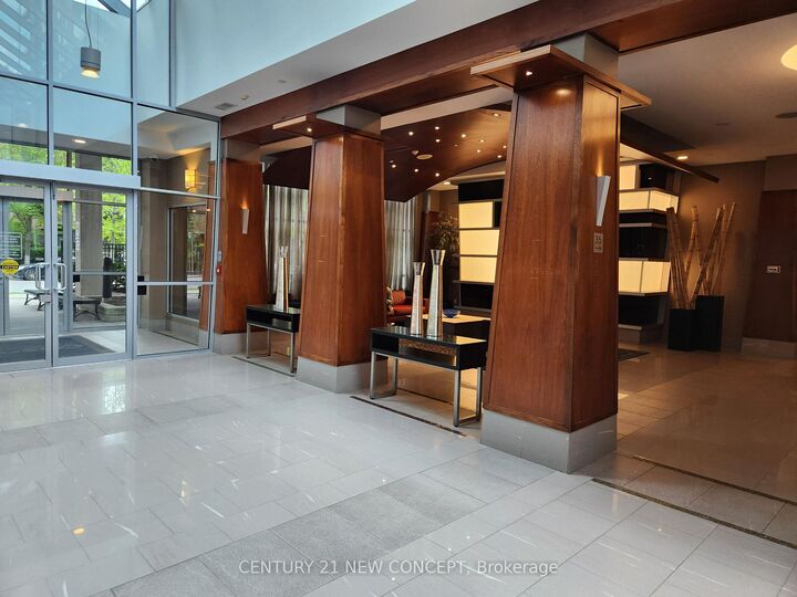 Photo de la propriété:  31 Bales Avenue 2505  ON M2N 7L6 