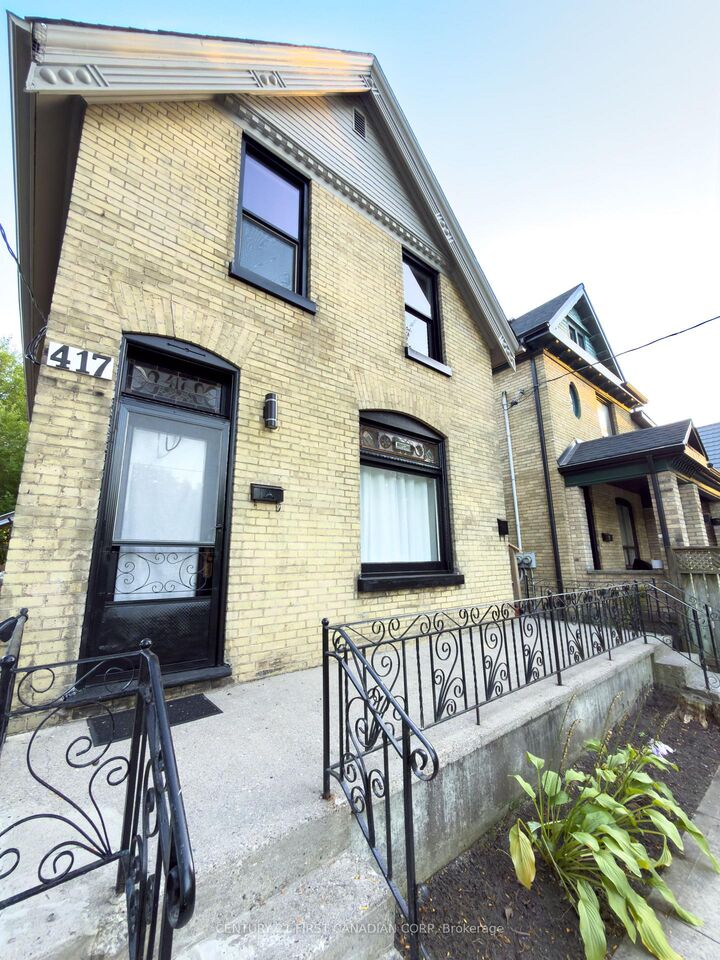 Property Photo:  417 Grey Street  ON N6B 1H1 