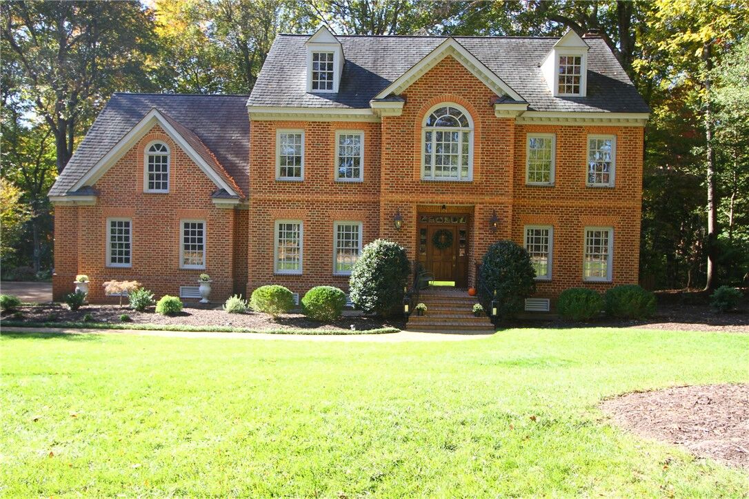 Property Photo: 108 Yorkshire Drive VA 23185