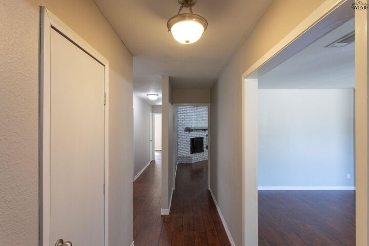 Property Photo:  4 Arborgate Terrace  TX 76308 