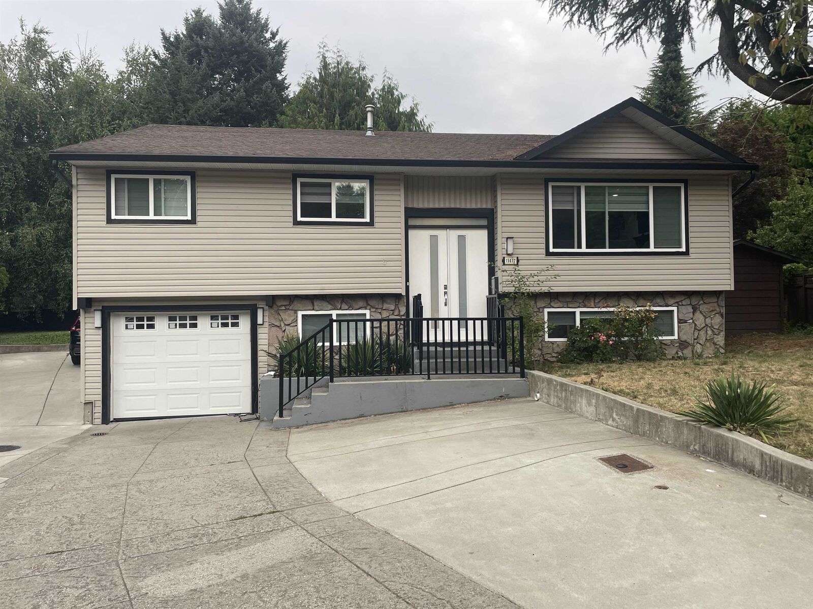 Property Photo: 15077 86B Avenue BC V3S 4V3