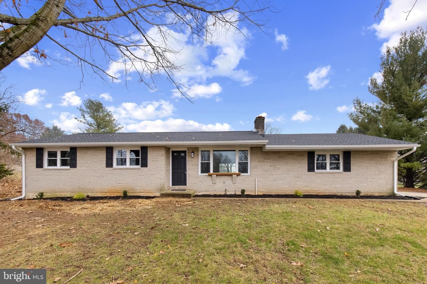Property Photo: 262 Kathy Court PA 17091
