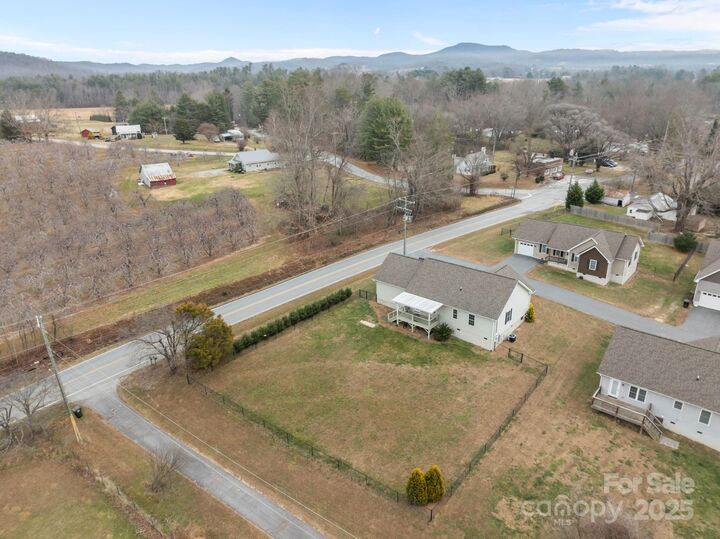 Property Photo:  18 Trillium Meadows Lane  NC 28792 