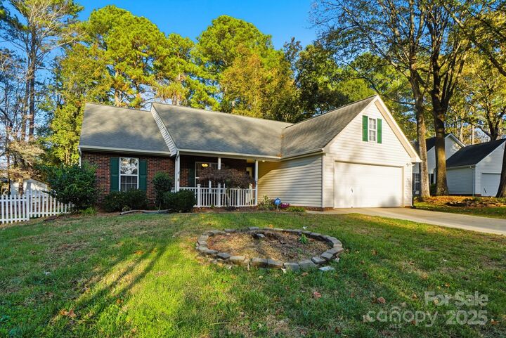 Property Photo:  9121 Pine Springs Court  NC 28078 