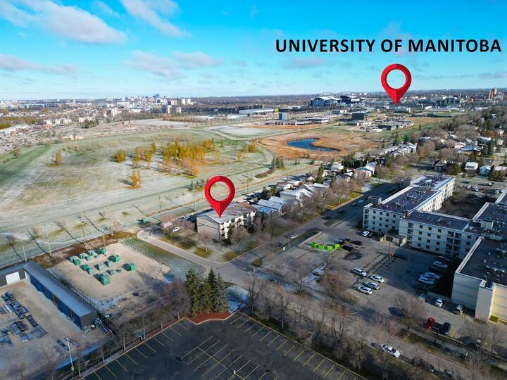 Property Photo:  55 Bayridge Avenue  MB R3T 5B4 