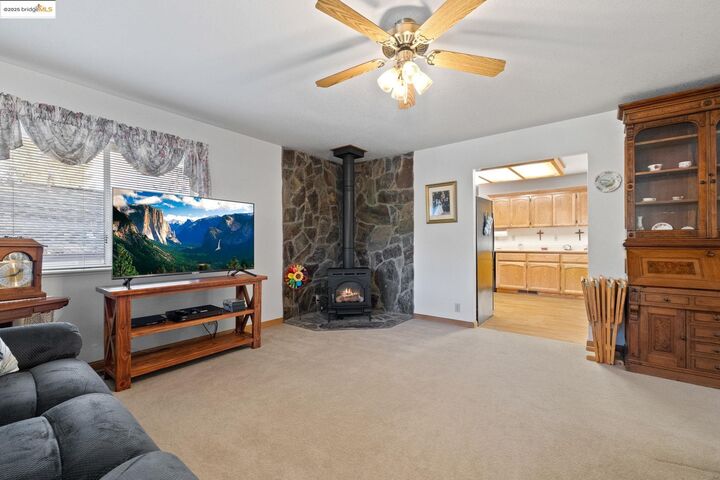 Property Photo: 19621 Cottonwood St CA 95321