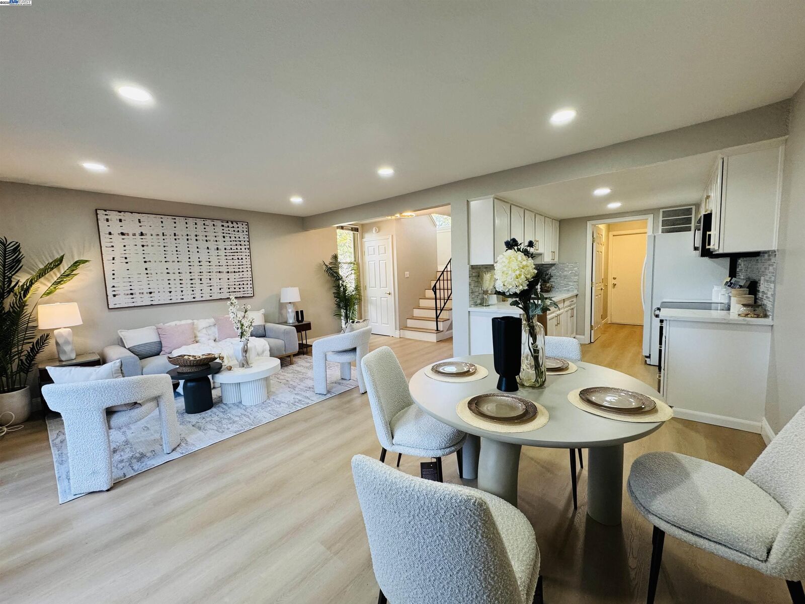 Property Photo:  707 Sandpiper Cmn  CA 94551 