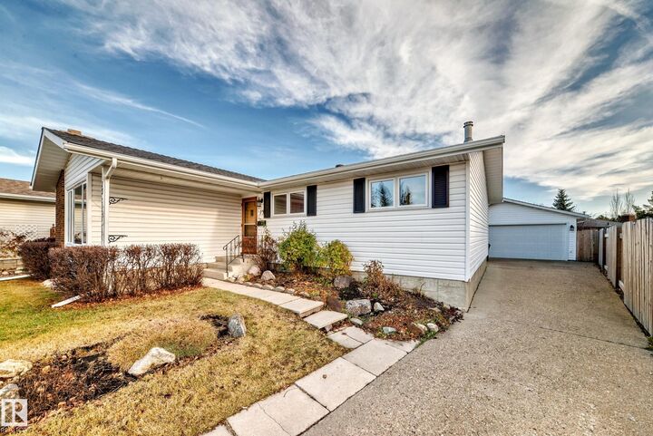 13 Rosewood Place  Sherwood Park AB T8A 2H3 photo