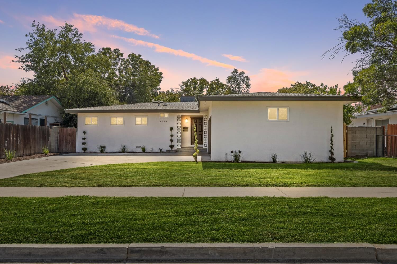 Property Photo:  2972 E Northdale Avenue  CA 93726 