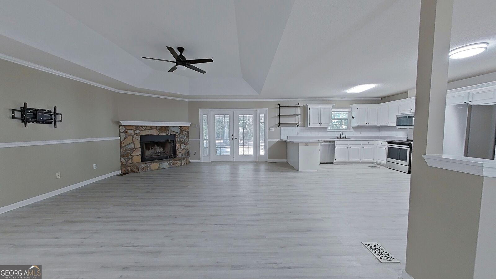 Property Photo:  401 Habersham Road  GA 31792 